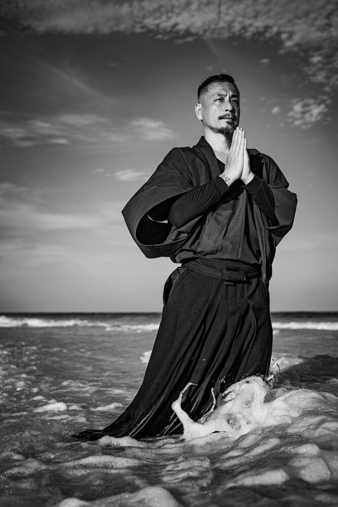 Black & White 6
