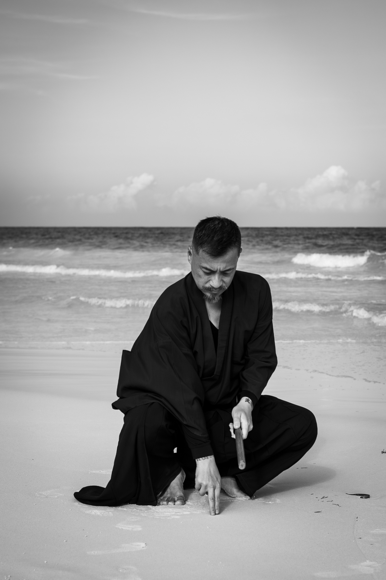Black & White 11